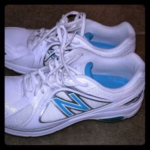 Women New Balance abzorb